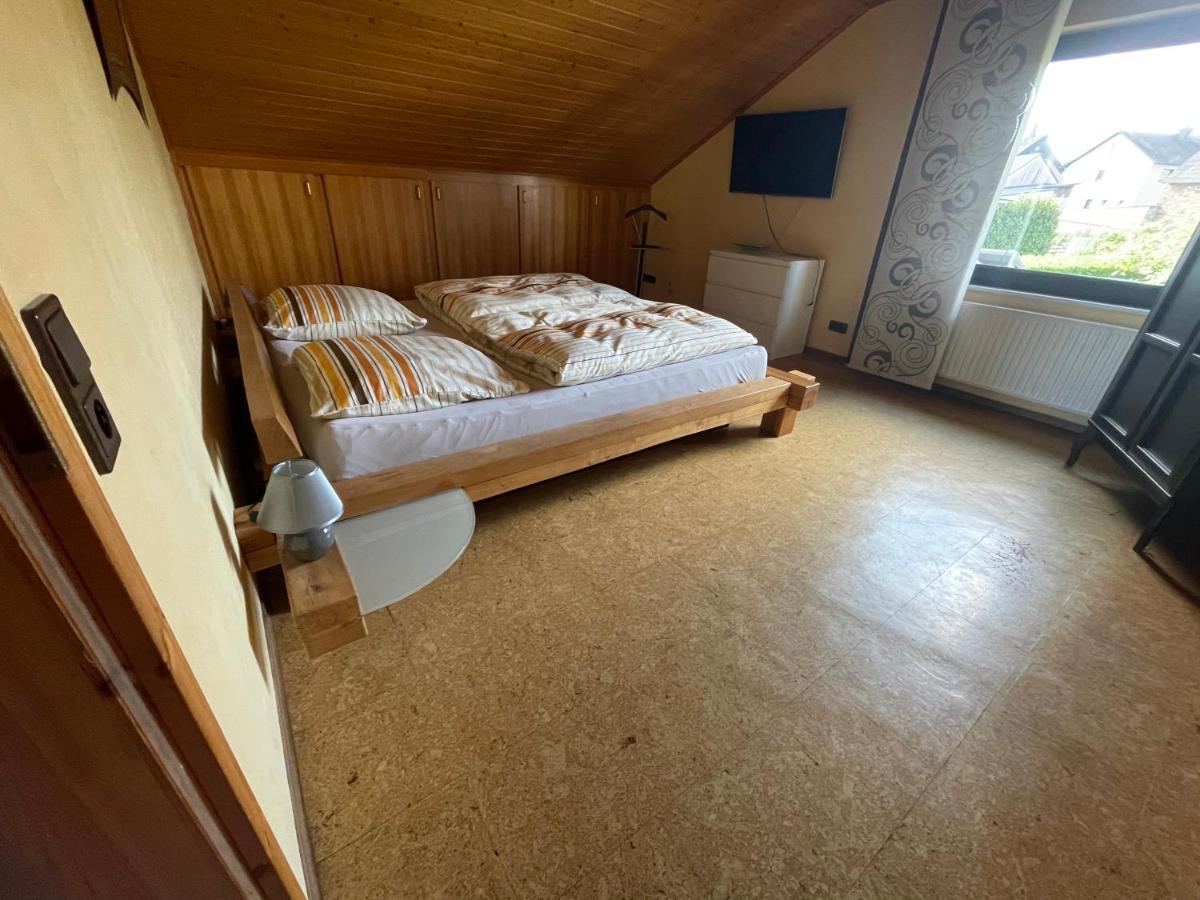 Ferienwohnung Zum Nuerburgring Munk Exterior photo